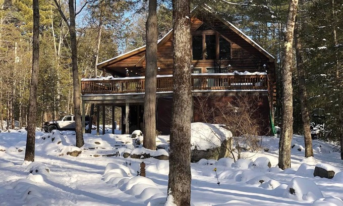 Brant Lake House | Cabin on the Schroon with nearby Skiing, Snowmobiling, Hiking and many lakes.