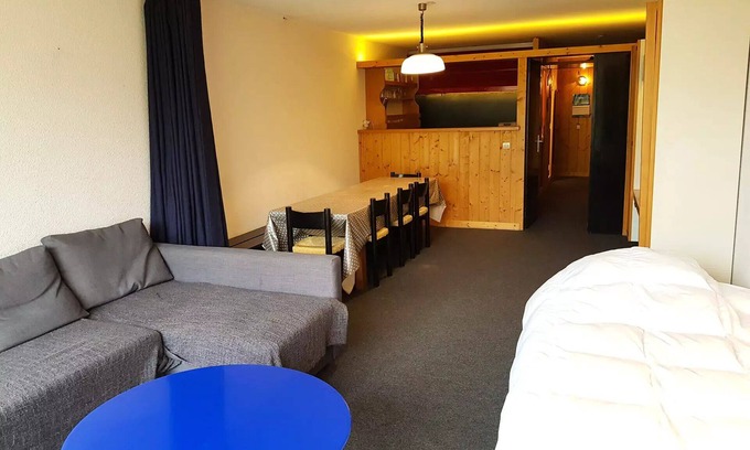 Arc-1600 Apartment | Cachette Residence - 3 rooms for 8 people