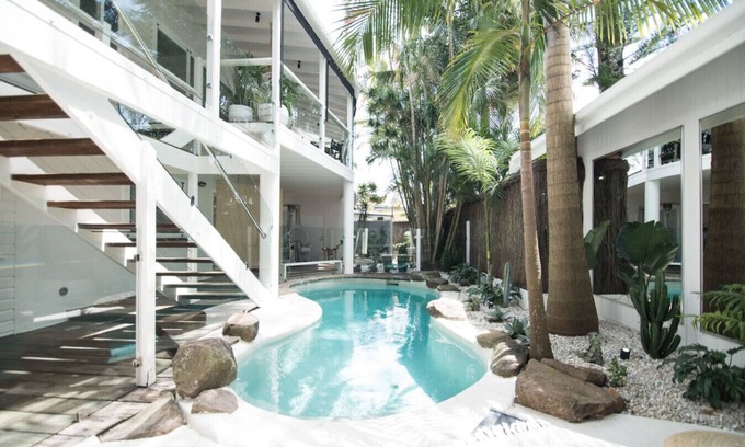 St. Lucia House | Cactus Rose Villa - Private Stay in Byron