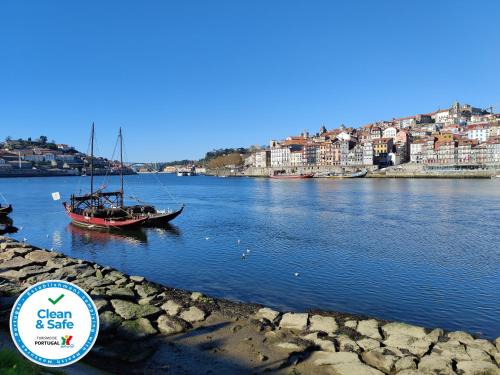 Santa Marinha Apartment | Cais de Gaia Historic Loft