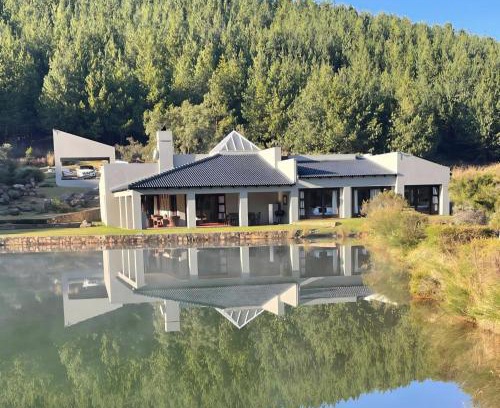 Lydenburg Cabin | Calverton Estate an exclusive Nature Retreat & Trout Fishing haven halfway between Dullstroom & Kruger National Park