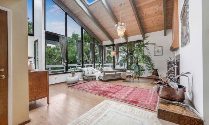 Happy Hill House | Cambria Gem, Walk to Moonstone Beach (30+ days)