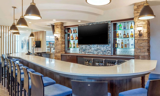 Uniontown Hotel | Cambria Hotel Akron - Canton Airport