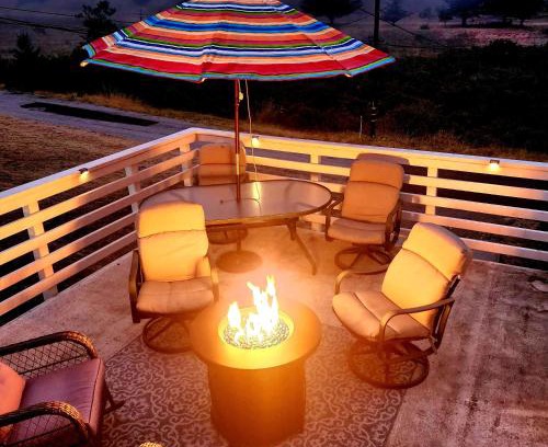 Lodge Hill House | Cambria Mountain View Retreat