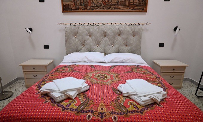 Brindisi Histotic Center House | Camera Familiare con Doccia - Villa San Giuseppe