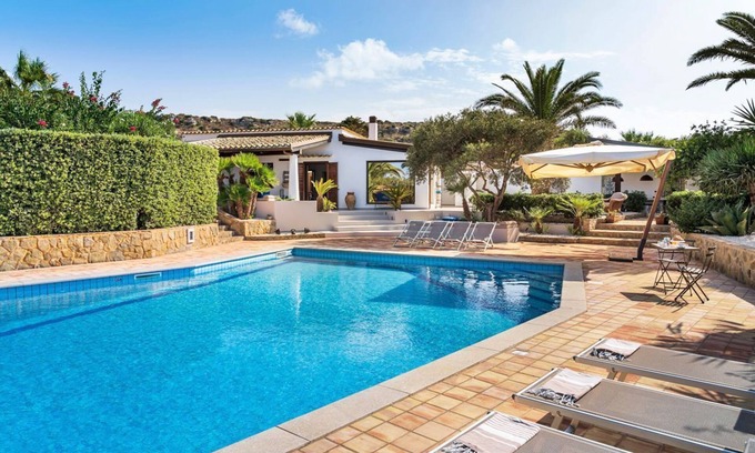 San Vito Lo Capo Villa | Camilla Canna - Three Bedroom Villa, Sleeps 6