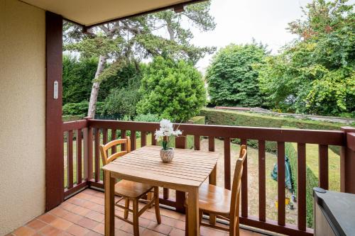 Tourgeville Apartment | Camilla