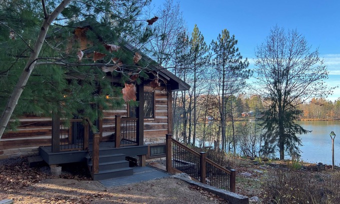 Harshaw Cabin | Camp Makwa 3-Bed 3-Bath Nostalgic Cabin in Harshaw