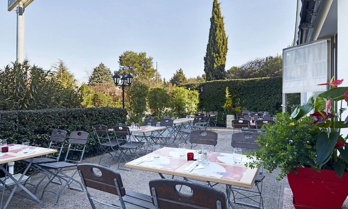 Meyreuil Hotel | Campanile NATURE - Aix En Provence Meyreuil