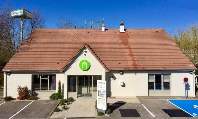 Plaisir Hotel | Campanile Plaisir