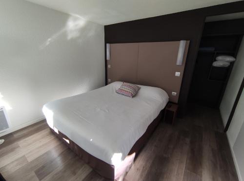 Vion Hotel | Campanile Sablé-Sur-Sarthe Vion