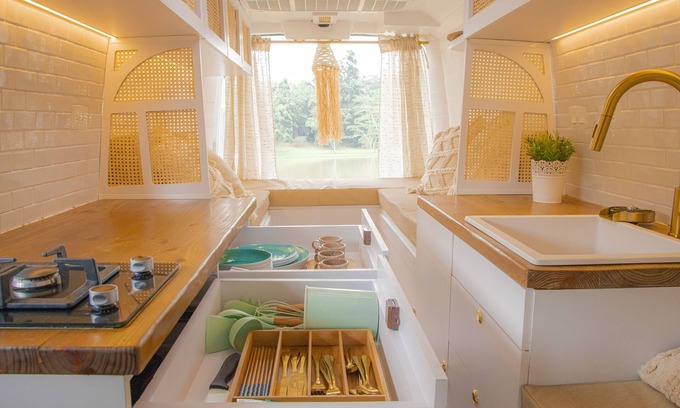 Chico House | Campervan Bogota Rolling Suite