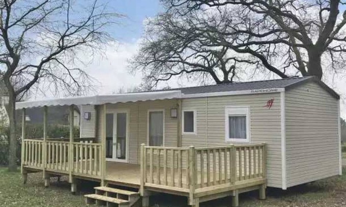 Guemene-Penfao House | Camping 3 étoiles - Piscine - eeceed