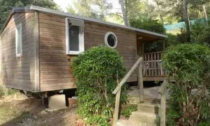 Orgon House | Camping 4 étoiles - Piscine - eebbbf
