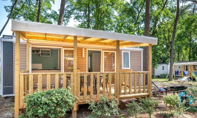 Saint-Hilaire-de-Riez House | Camping 4 étoiles - Piscine - eeccf0