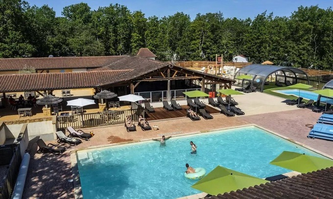 Cenac-et-Saint-Julien House | Camping Romanée Le Lou Castel* - Mobile home Select TV LV Clim Plancha 3 Rooms 4 people