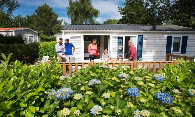 Tregunc House | Camping - Funpass inclus - Piscine - ccaefia