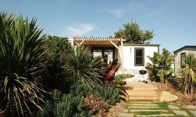 Brignogan-Plage House | Camping La Côte des Légendes * - Exotic Garden Cottage - 2 Bedrooms 4 people