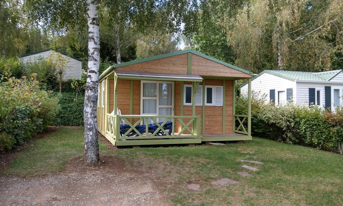 Canet-de-Salars Ski Chalet | Camping Le Caussanel ****: on the shores of Lake Pareloup