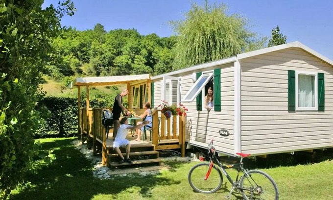 Tamnies House | Camping Le Pont de Mazerat * - Mobilhome 32m2/3 bedrooms : A big format for a big family. 6 persons