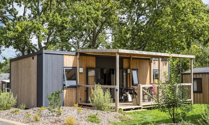 Perros-Guirec House | Camping maeva Respire Le Village Perrosien * - Comfort Mobile Home 4 Rooms 6 People Air Conditioned + TV