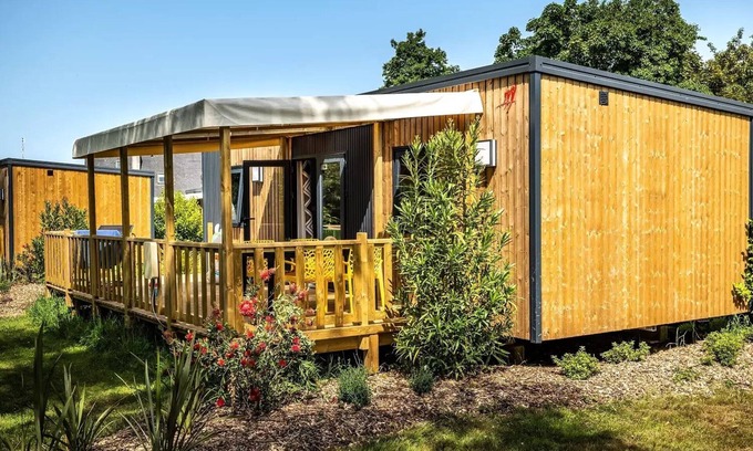 Plougasnou House | Camping maeva Respire Le Domaine de Mesqueau * - PREMIUM COMFORT Cottage 3 Rooms 4 People + TV 2 Bathrooms