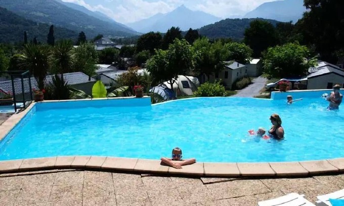 Ayzac-Ost House | Camping Soleil du Pibeste* - Mobile home PIC DU MIDI - 2 bedrooms = sheets + towels + cleaning for 3 people