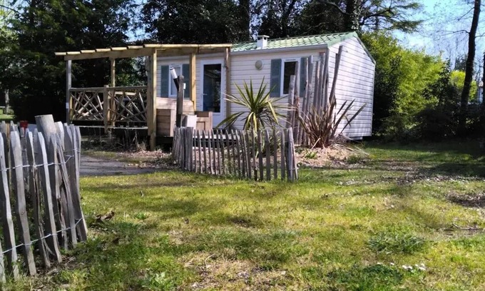 L'Aiguillon-sur-Vie House | Camping Ushuaïa Le Parc de La Grève * - Mobile Home Compact 3 Rooms 2 People + TV