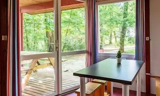 Puy-l'Eveque Ski Chalet | Camping Village Club L'Evasion **** - Chalet for 4 People