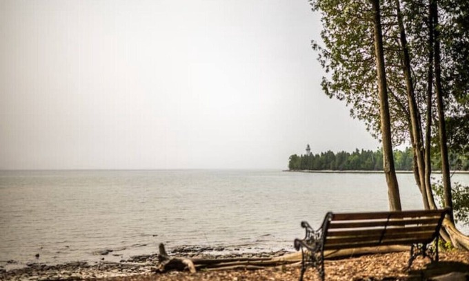 Baileys Harbor House | Cana Cove Lookout