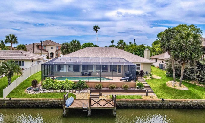 Palm Harbor House | Canalfront w/Pool, Kayaks, Bikes & Boat Access