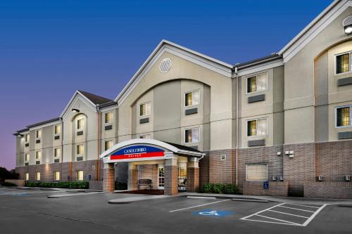 Conway Hotel | Candlewood Suites Conway by IHG