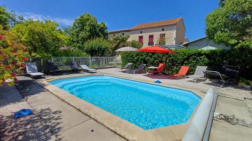 Moussoulens House | Canta aoussel