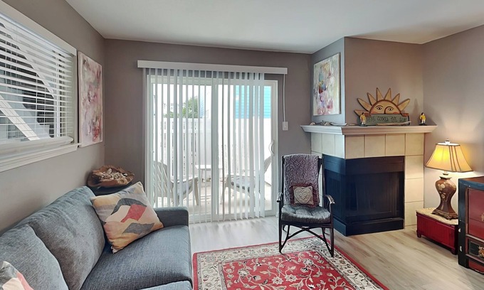 Galveston Condo | Canvas Palms | Private Balcony, Pool Access