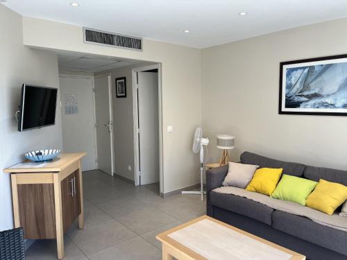 Frejus Port Apartment | Cap HERMES, T2-3, 40m2, 4-5p, ,grande terrasse vu