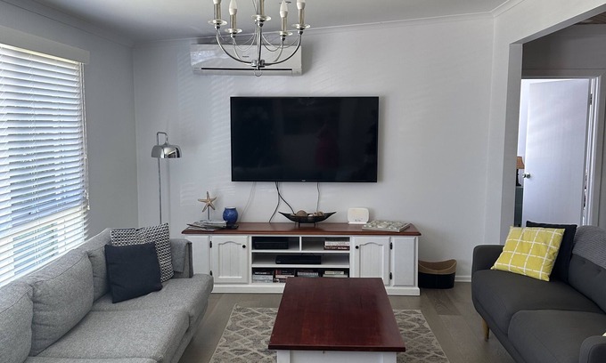 Capel Sound House | Capel By The Sea