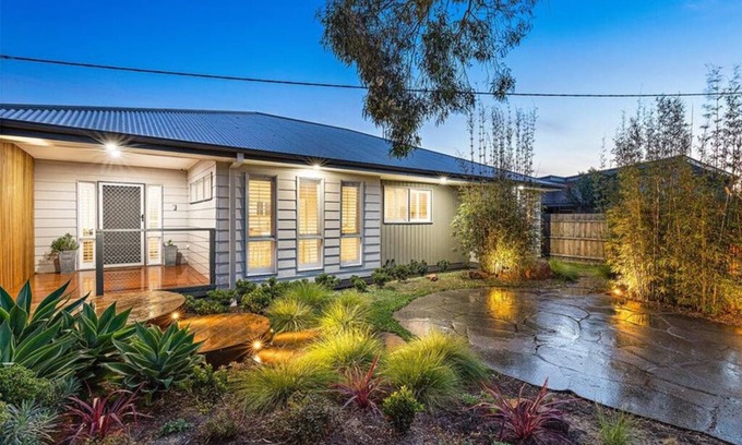 Capel Sound House | Capel Home (House & Guest house) by Ready Set Stay