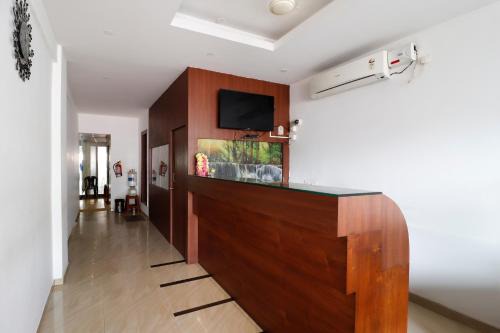 Adyar Hotel | Capital O Sai Arya Residency