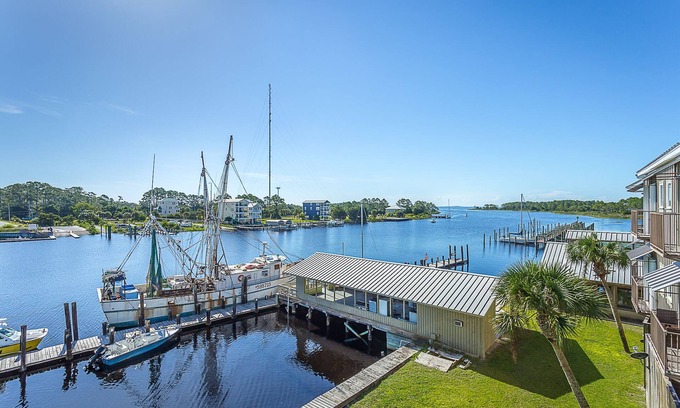 Carrabelle Condo | Captain Mac's Shack- Riverfront with Bay views