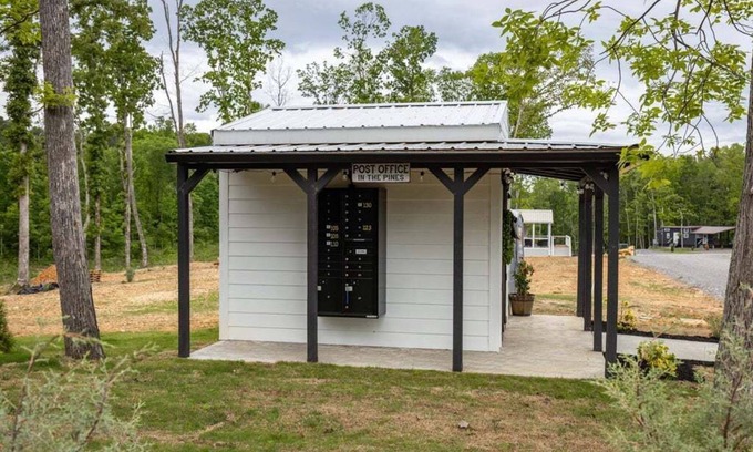 Dover House | Captain's Quarters