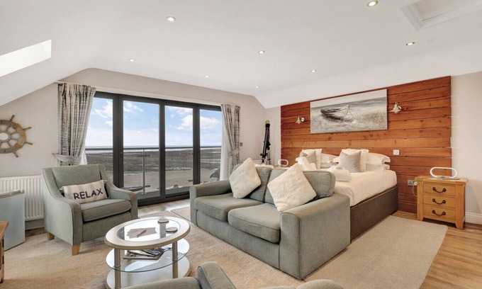Boulmer Bed & Breakfast | Captains Cove at The Fishing Boat inn