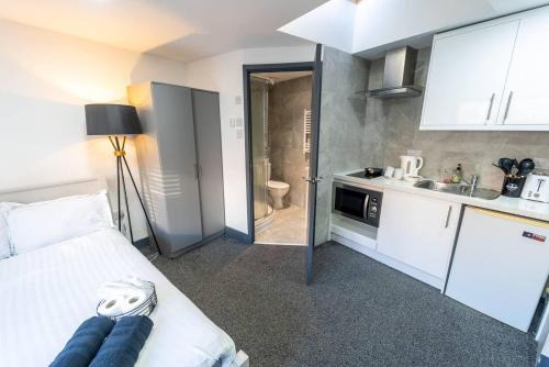 Selly Oak House | Captivating 1-Bed studio in Birmingham