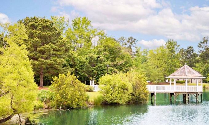 Berkeley Condo | Captivating Historic Condo Resort