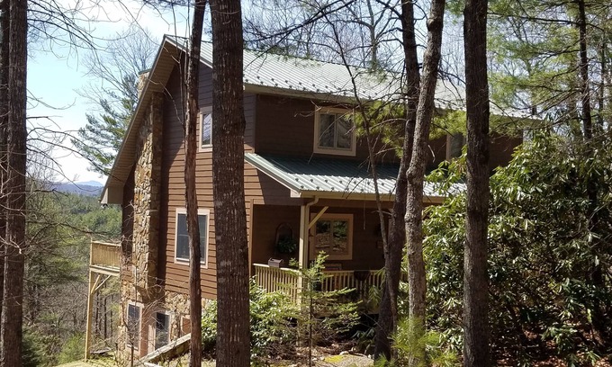 Fleetwood Cabin | Caravan Cabin - 5 SECLUDED ACRES - Beautiful Views