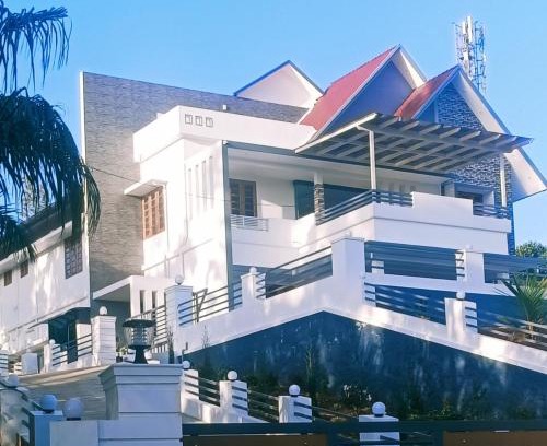 Anakkara House | Cardamom Vista Holiday Home