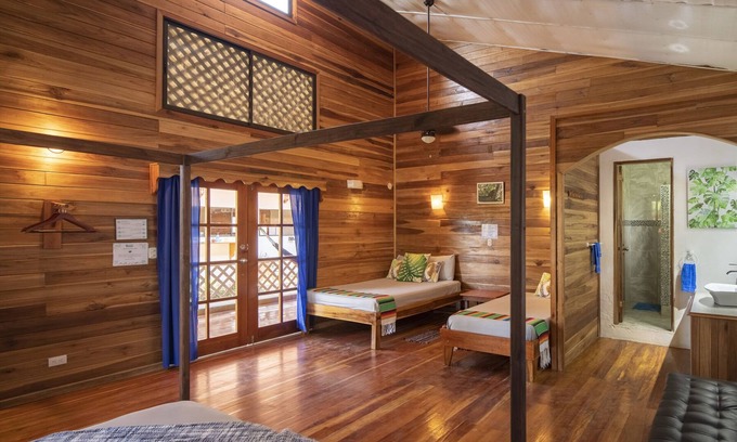 Manzanillo House | Caribbean Beach House, 3bedroom, 3 bath, A/C, pool, kitchen, 100m from the sea