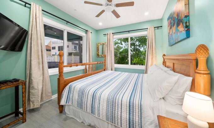 Hollywood South Central Beach Apartment | Caribbean Suite Private 2/2