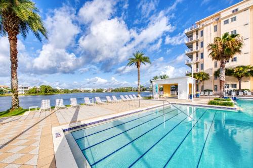 Sunnyside Hotel | Carillon Beach Resort Inn