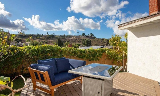 Rancho Penasquitos House | Carmel Views 4 Bedrooms 2 Baths