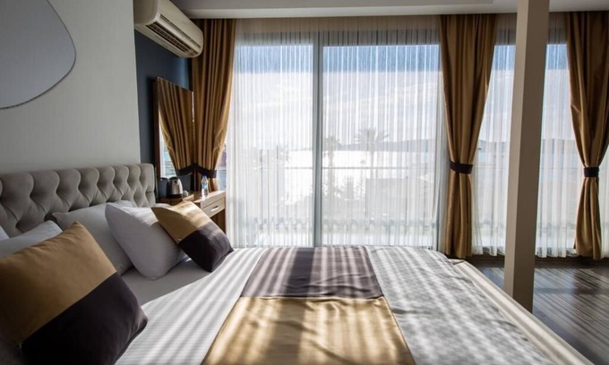 Ayvalik City Center Hotel | Carpe Diem